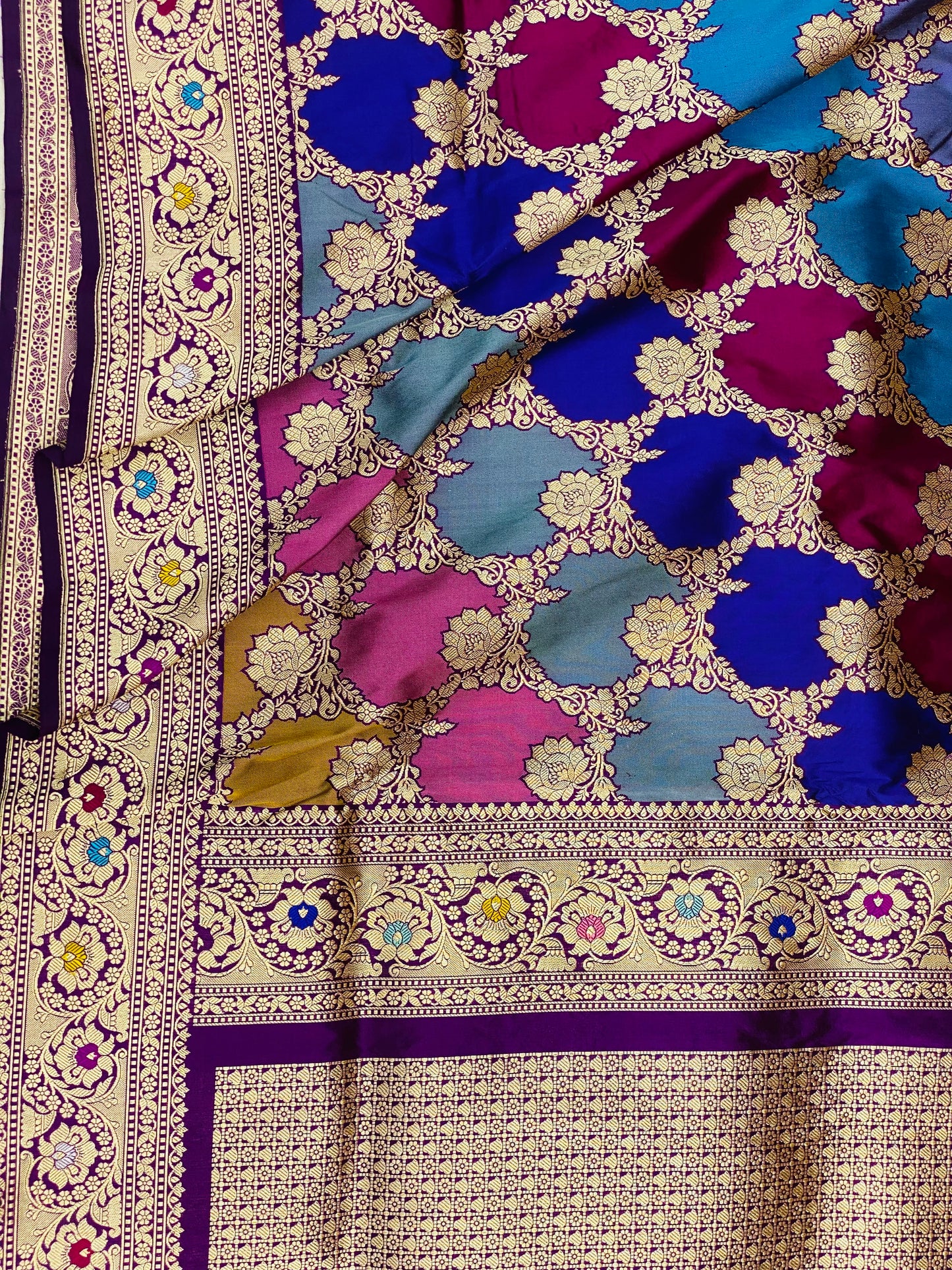 Pure Handloom Rangkaat Katan Silk Saree (Noor-e-Nazaaka)