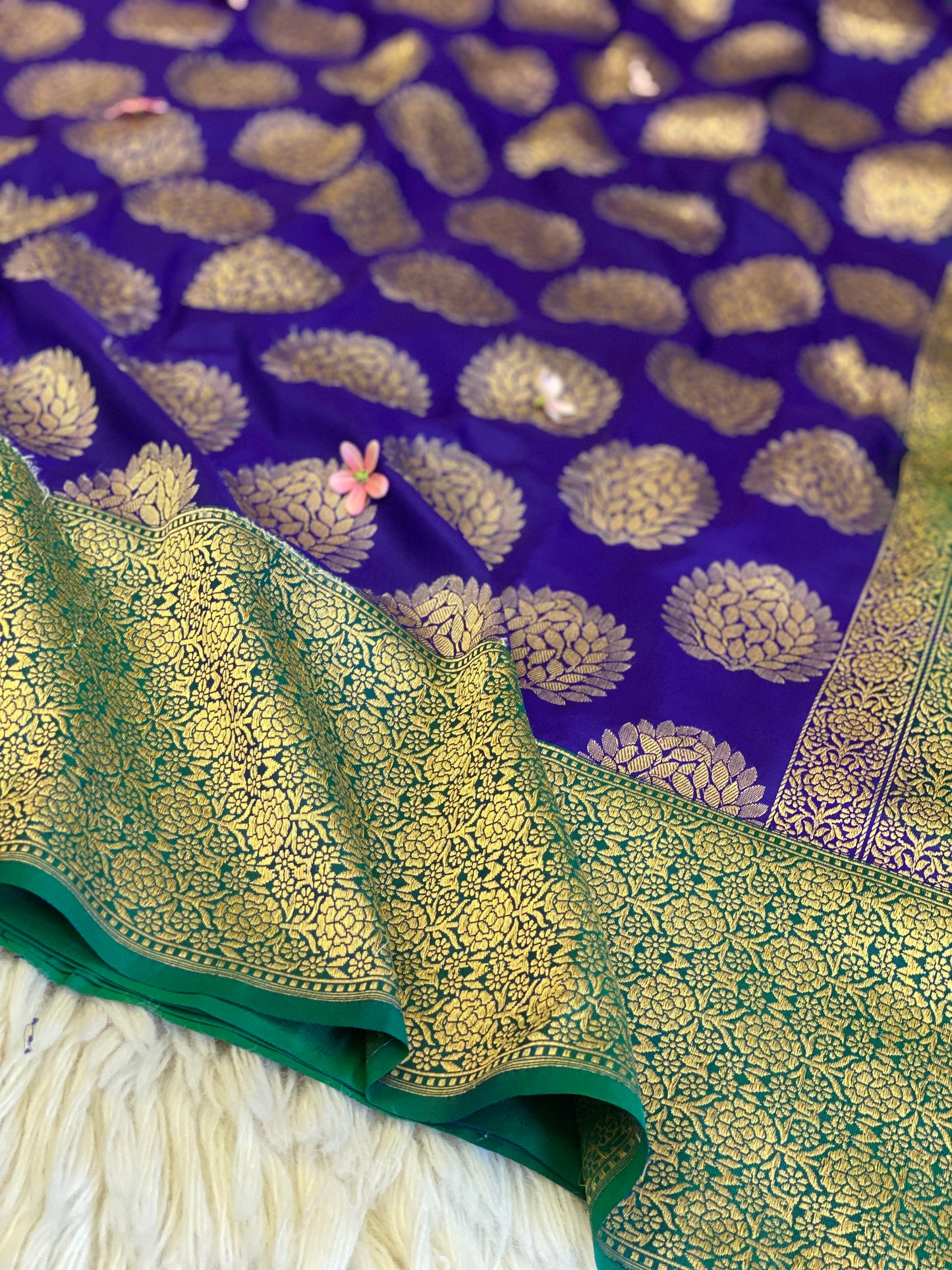 SWARN RAS (Pure Katan Kadhwa Saree)