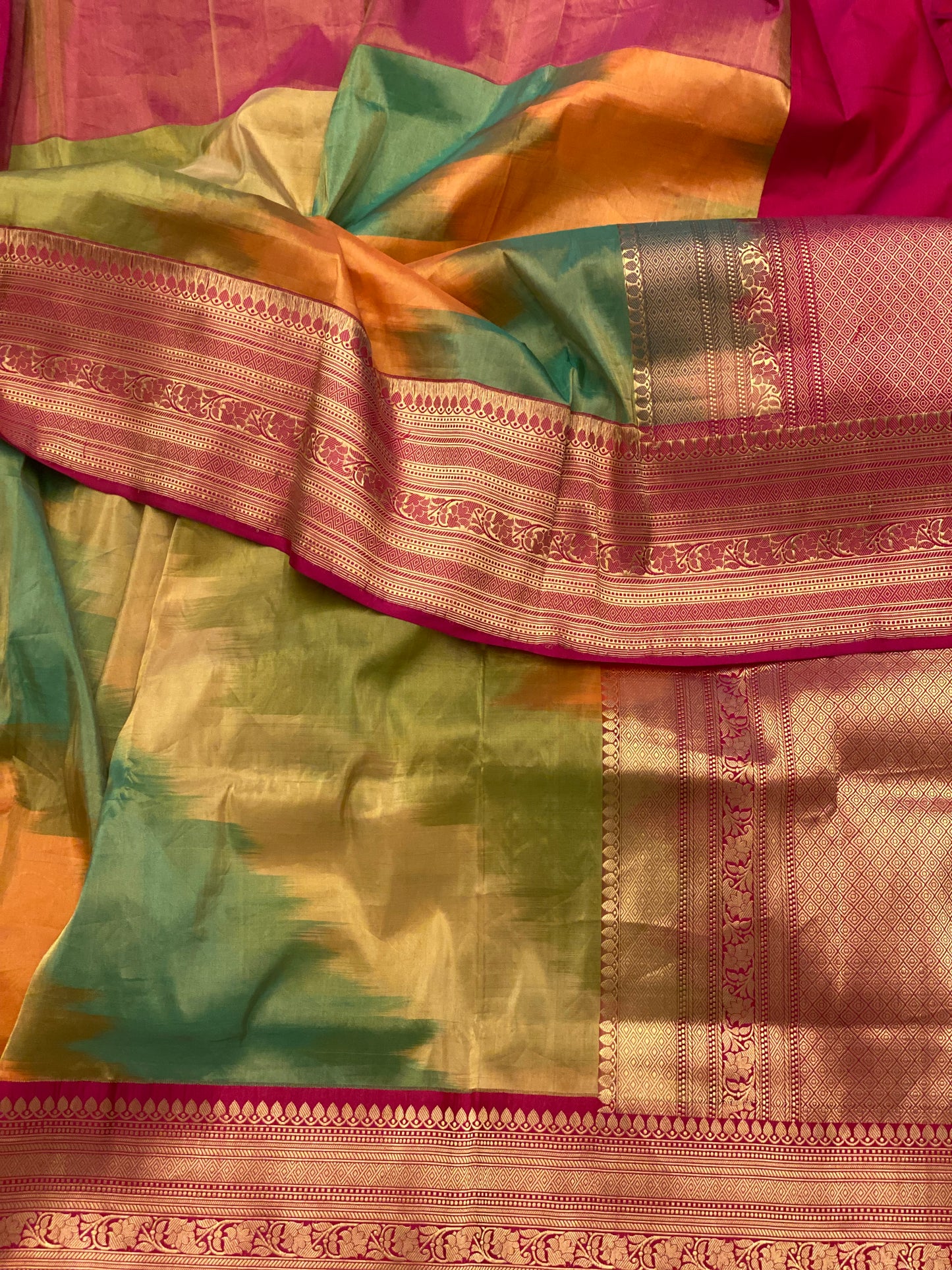 RANG ABHA (Pure Tissue Rangkaat Multicolour Saree)