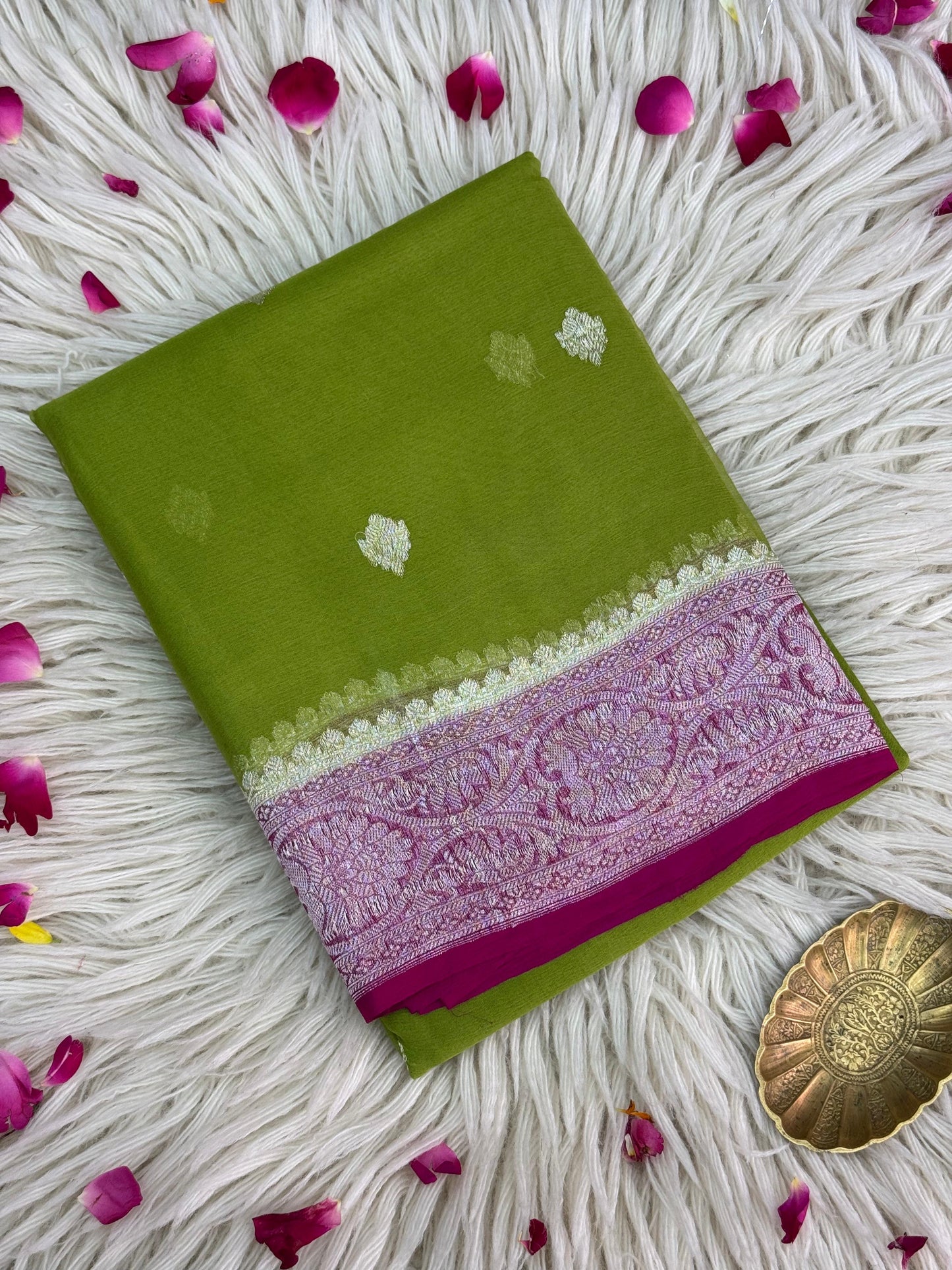 Pure Khaddi Chiffon Handloom Saree Green Body With Rani Pink (Chhalak)