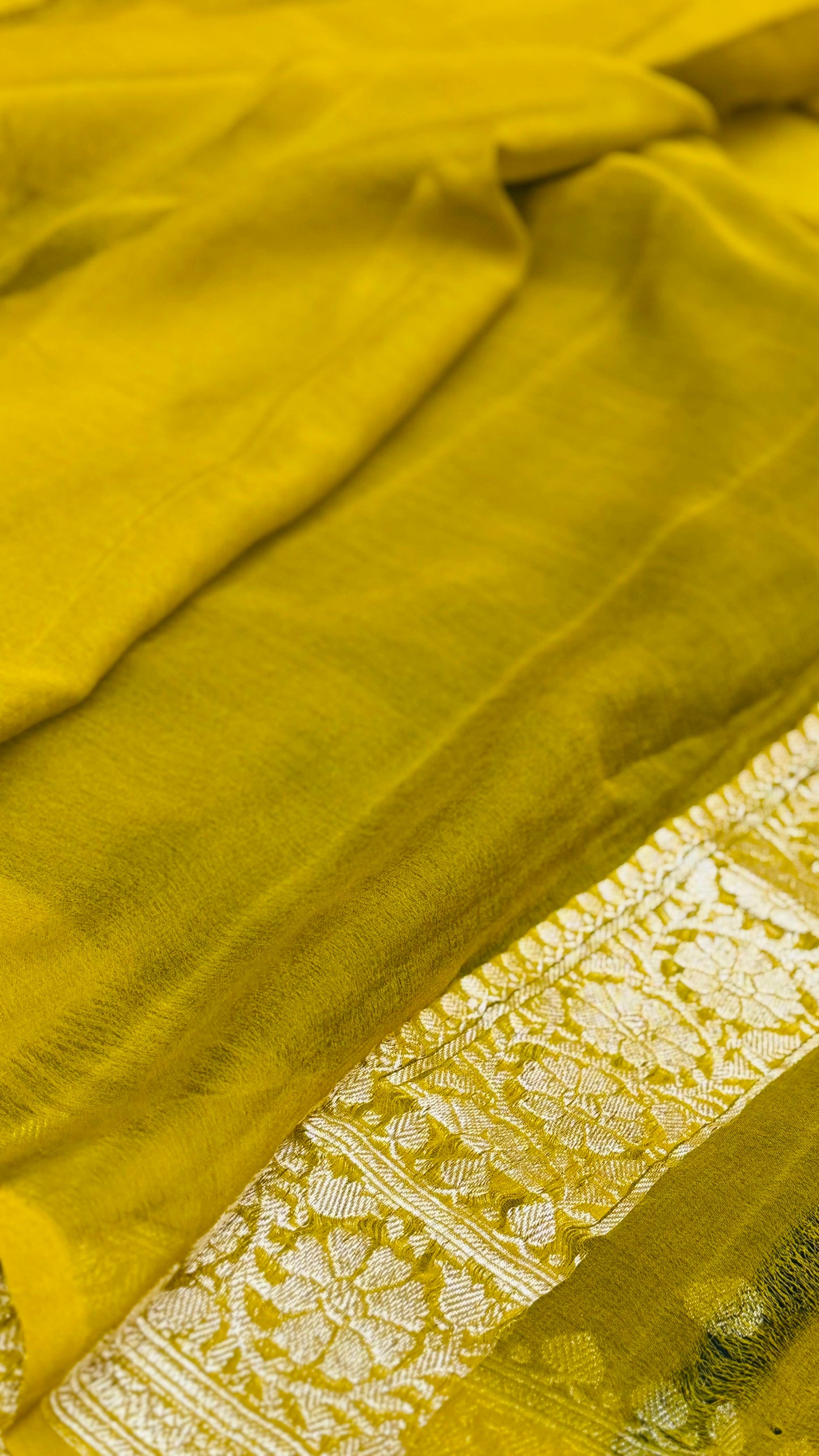 Pure Khaddi Chiffon Handloom Saree Deep Bottle Dreen Body With Mustard Yellow (Chhalak)