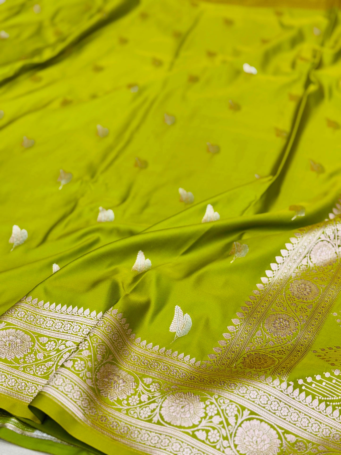 Pure Mashru Silk Alfi Buta Saree Parrot Green (Mashravi)