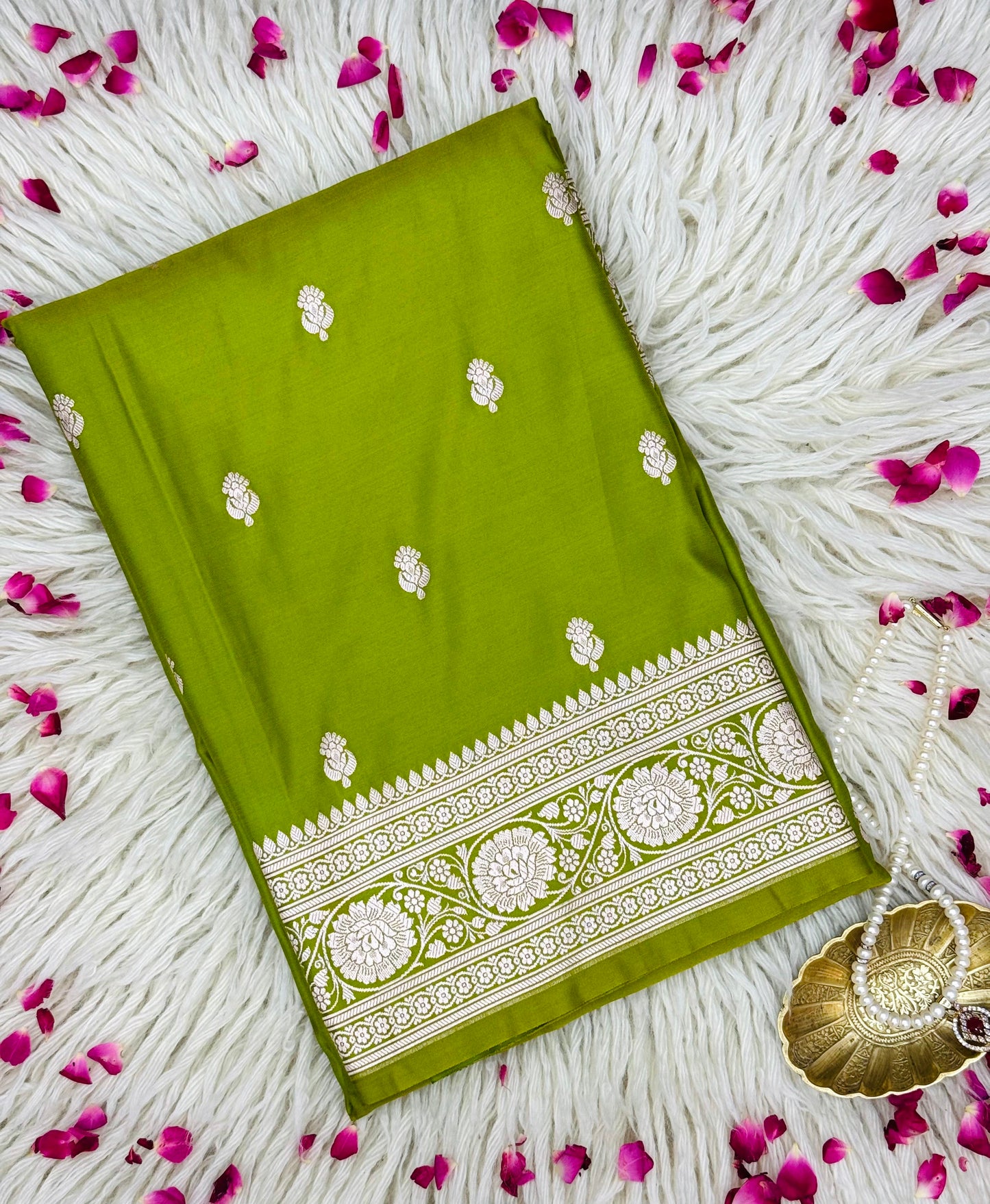 Pure Mashru Silk Buti Saree Parrot Green (Mashravi)