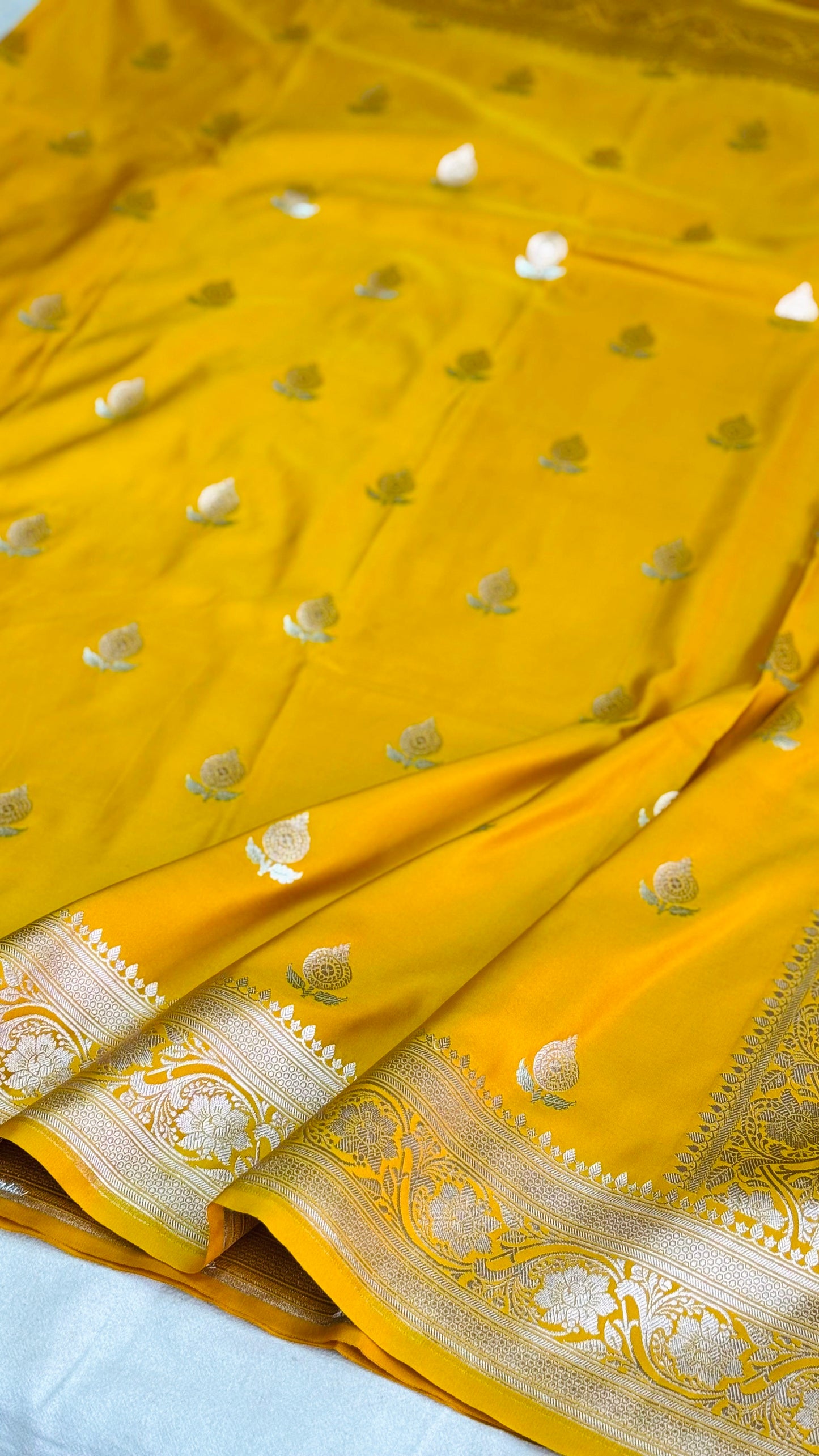 Pure Mashru Silk Alfi Buta Saree Yellow (Mashravi)