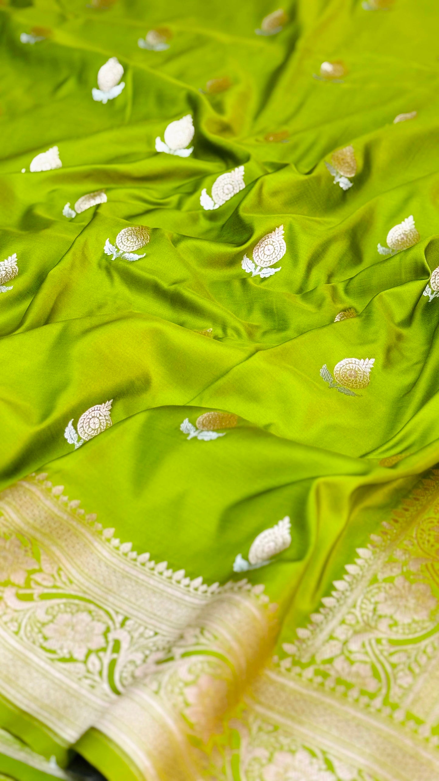 Pure Mashru Silk Alfi Buta Saree Parrot Green (Mashravi)