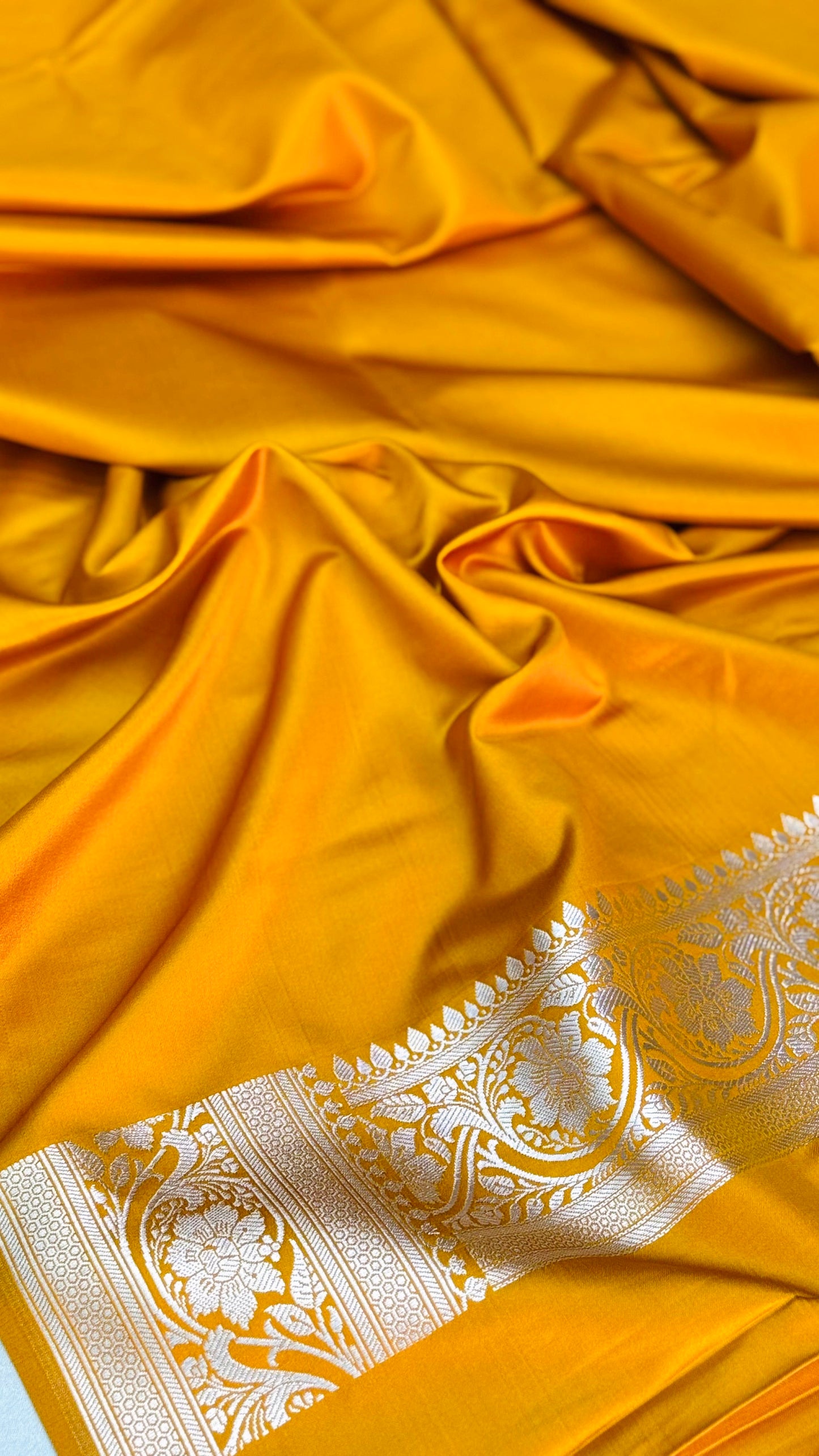 Pure Mashru Silk Buti Saree Yellow (Mashravi)