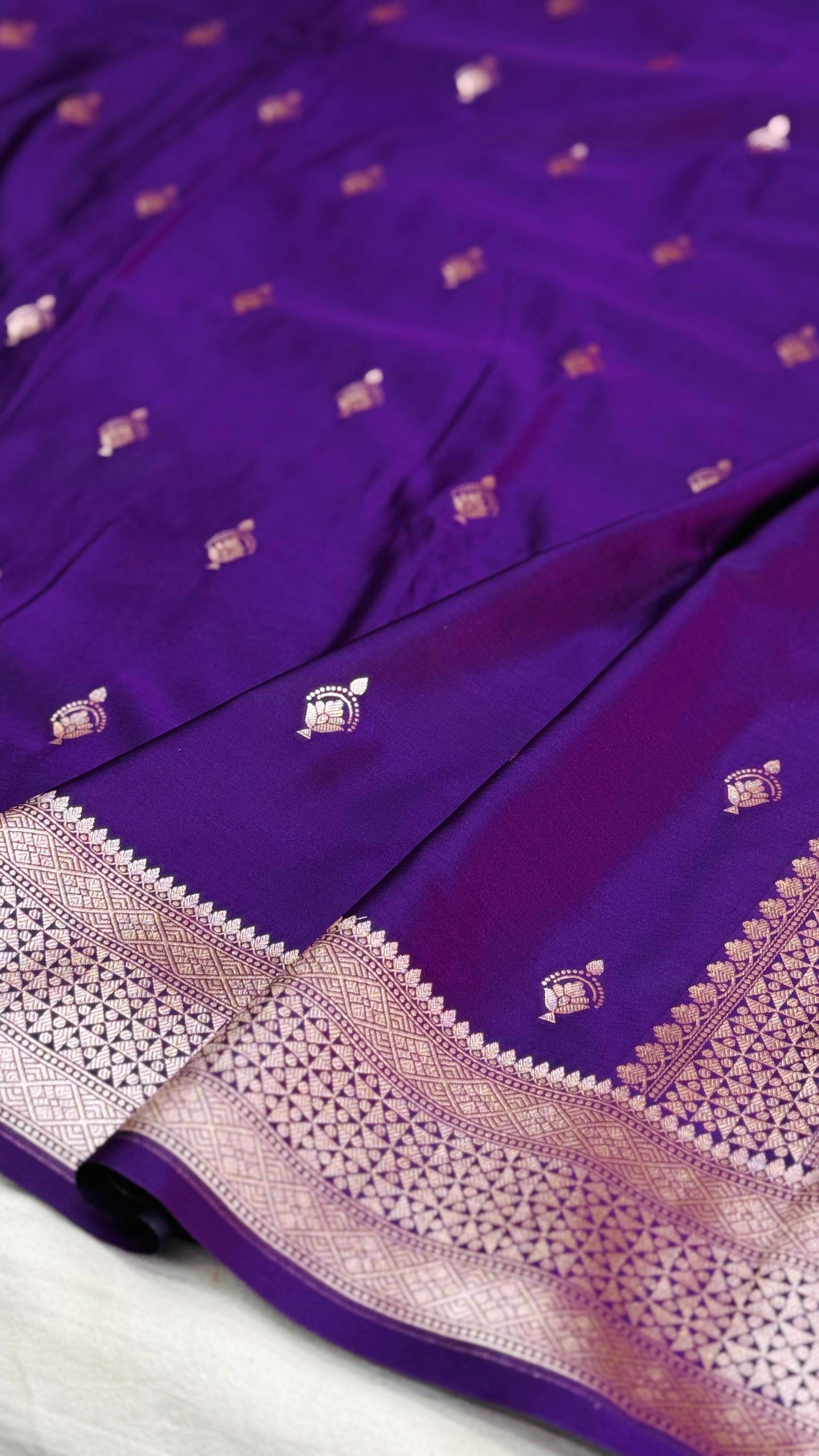 Pure Mashru Silk Buti Saree Violet (Mashravi)