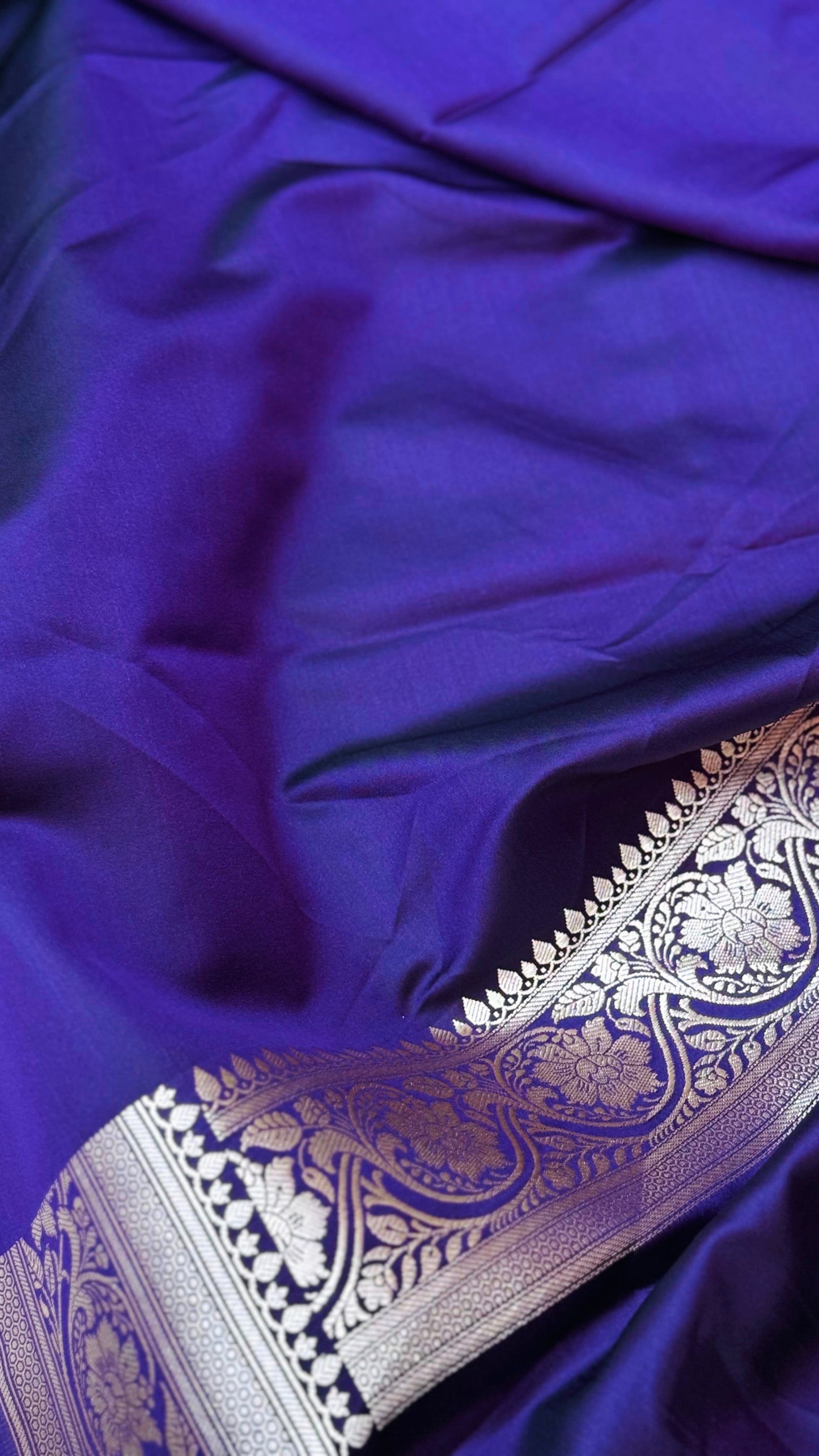 Pure Mashru Silk Buti Saree Violet (Mashravi)