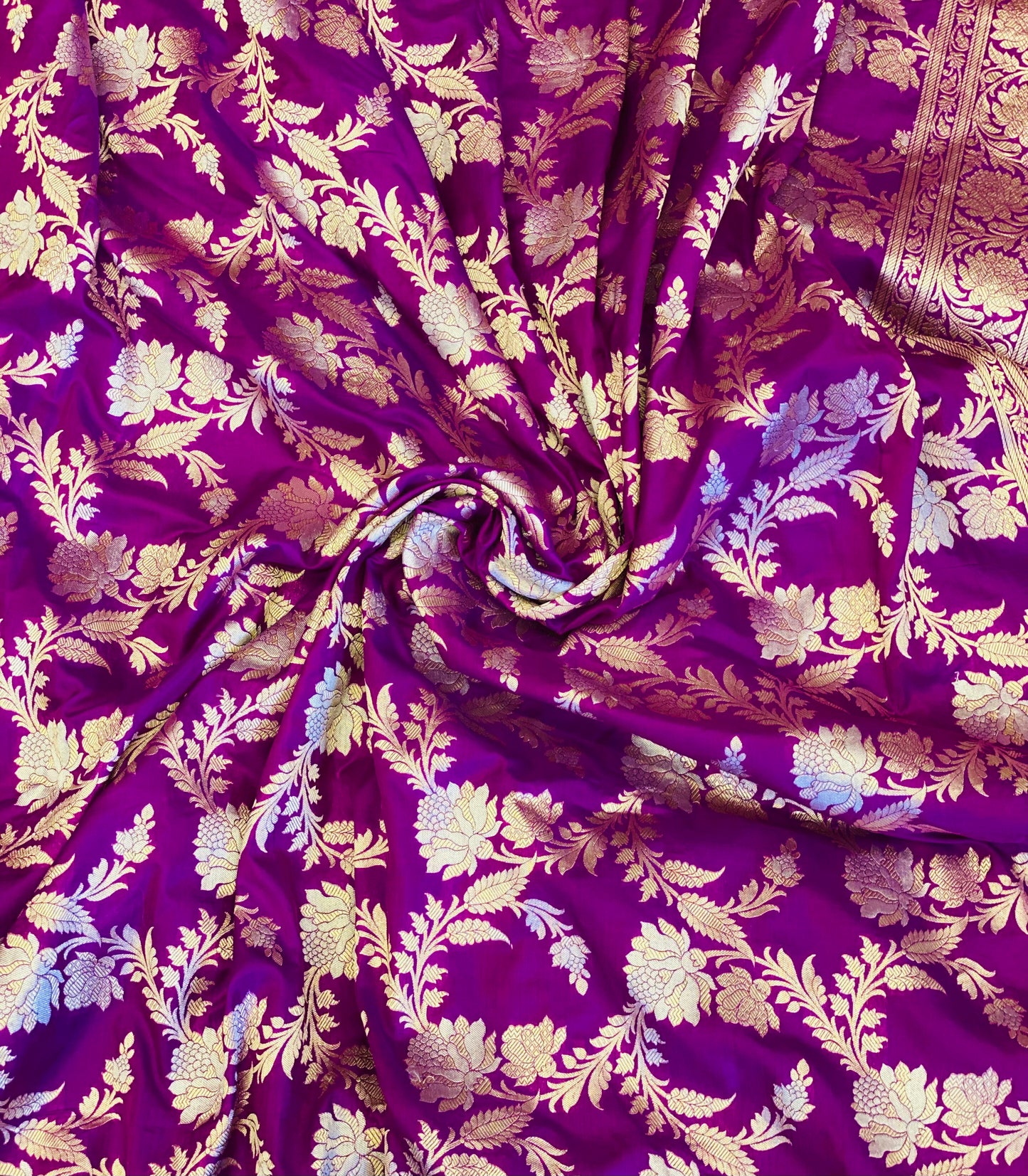 JAMBU RANJANA (Pure Katan Silk Monga Jal Sona Roopa Zari Saree)
