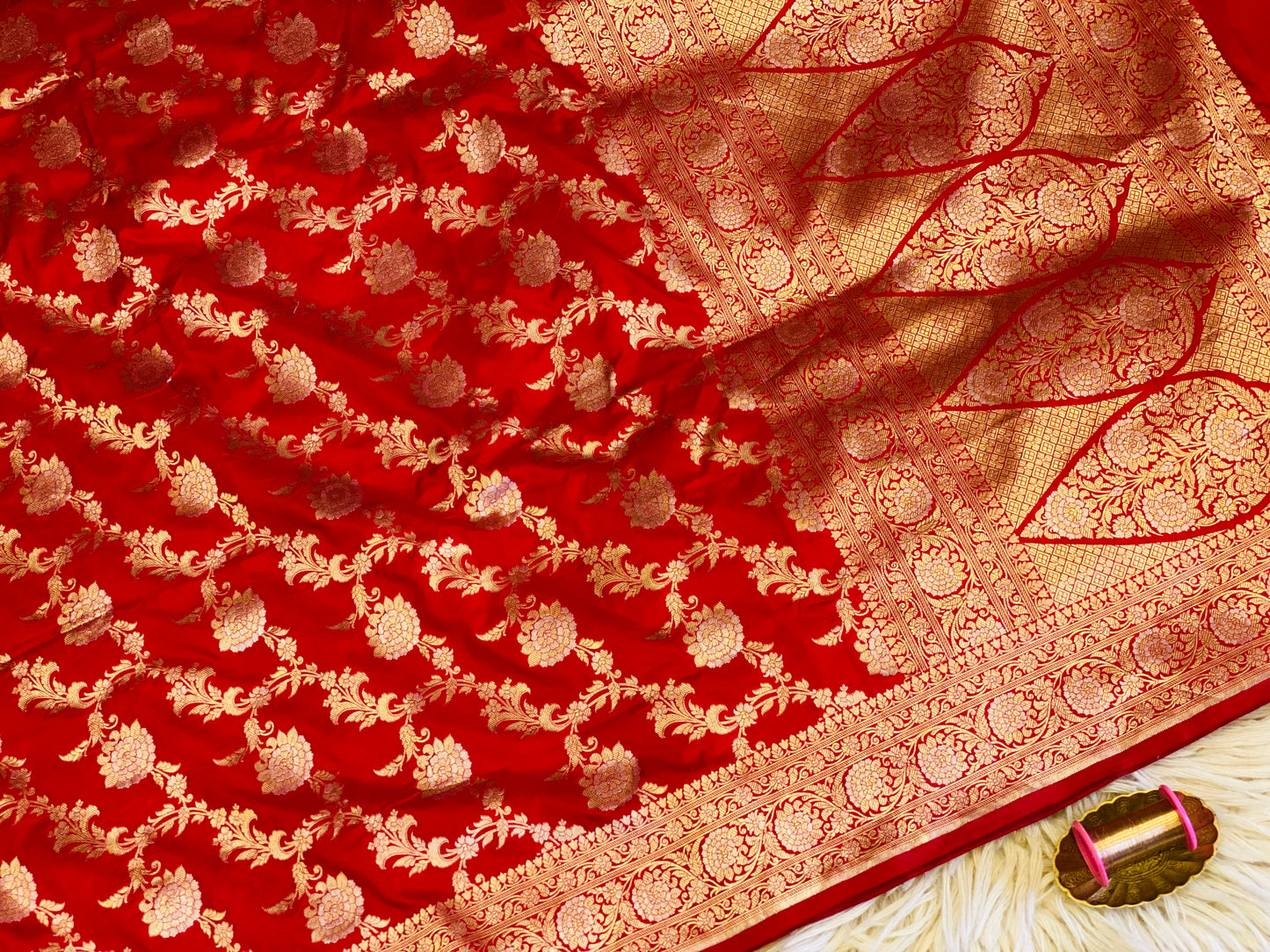 PUSHPA RAKTA (Pure Katan Silk Monga Jal Sona Roopa Zari Handloom Saree)