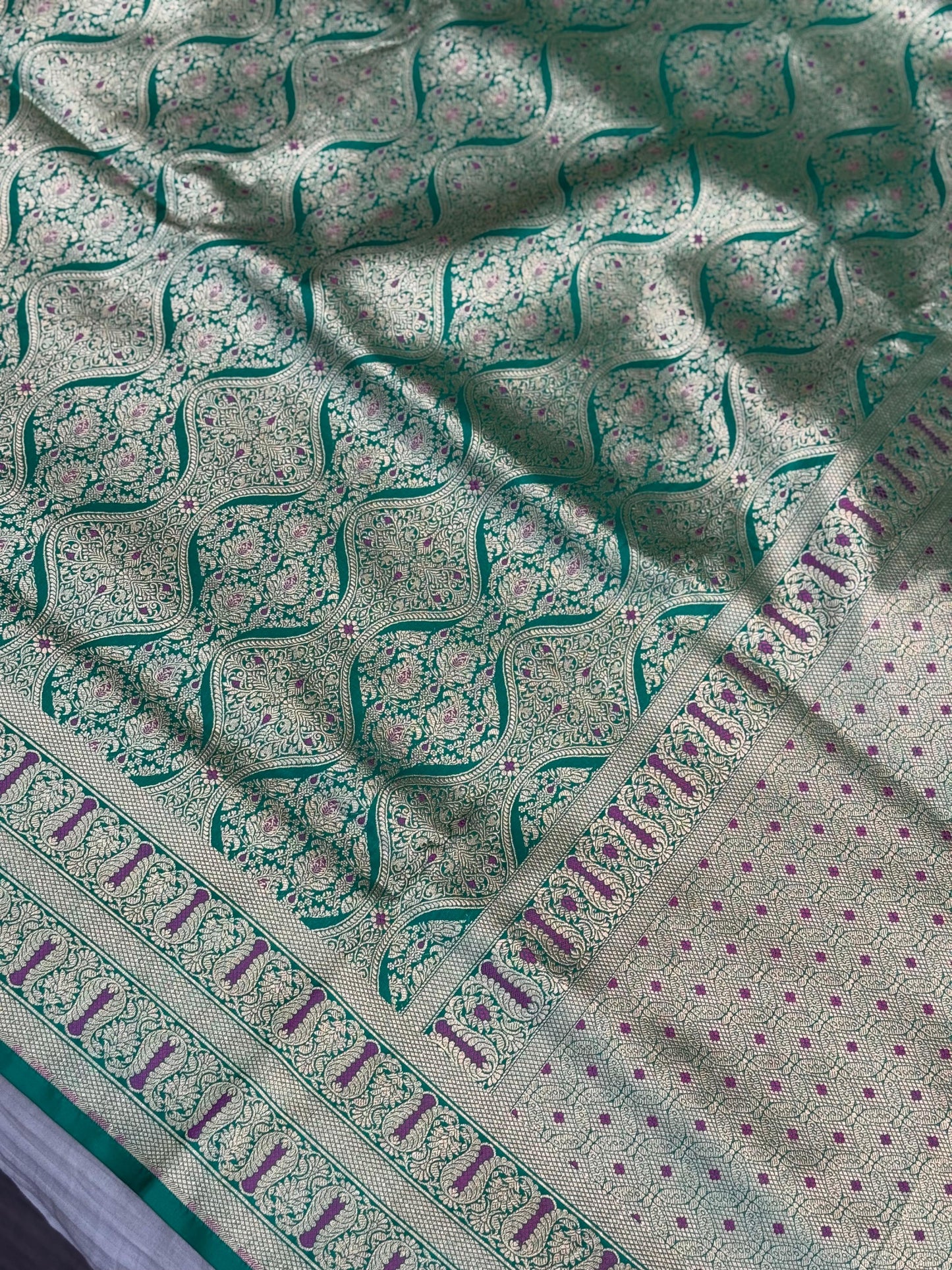 Pure Katan Silk Brocade Meenakari Saree Embrald Green (Brocade Meenakshi)