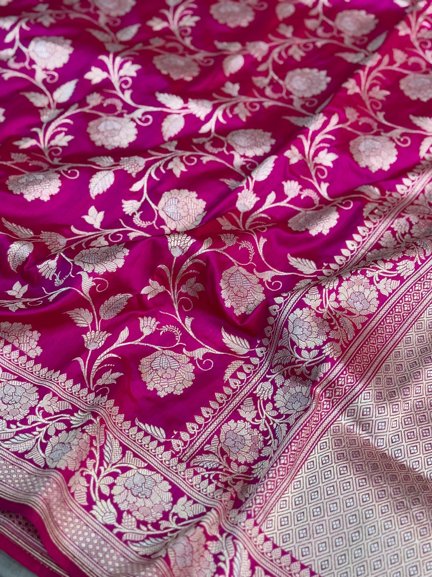 Pure Katan Jaal Zari Meena Saree Magenta (Noor-e-Nazaaka)