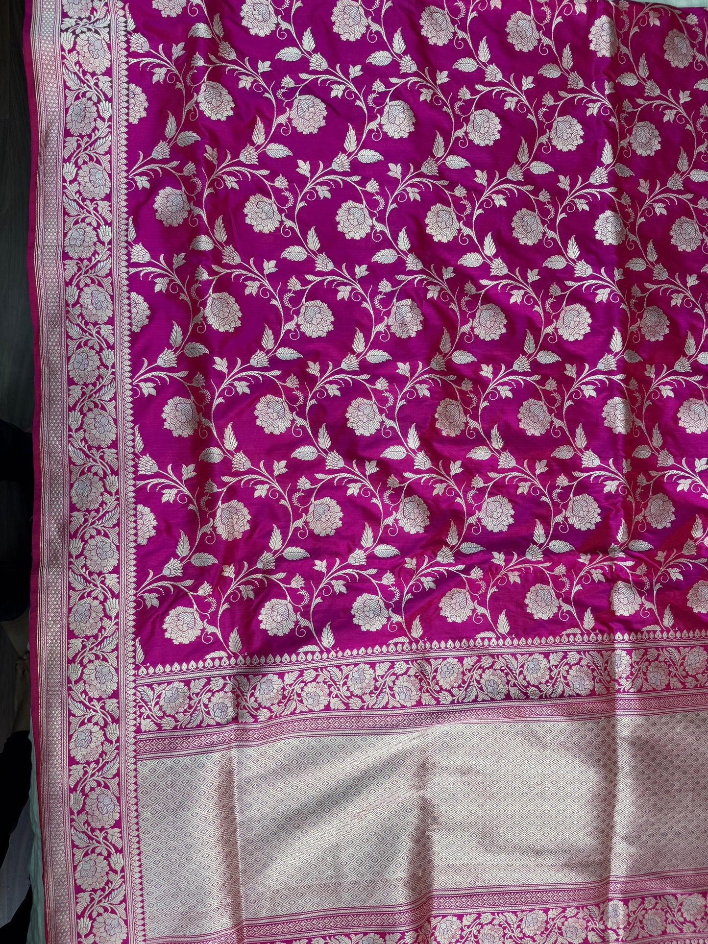Pure Katan Jaal Zari Meena Saree Magenta (Noor-e-Nazaaka)