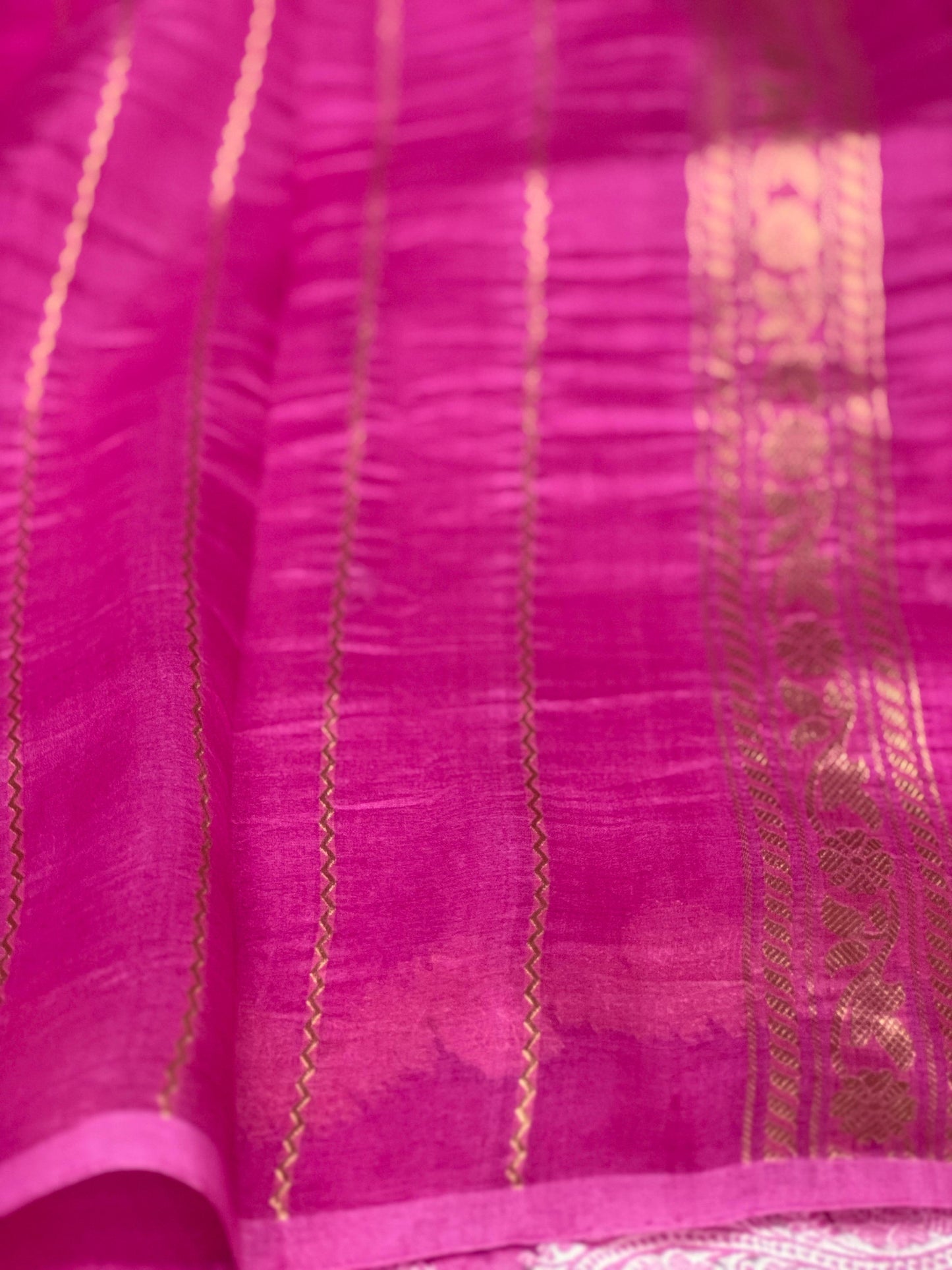 Pure Raw Mango Handloom Saree Deep Magenta (Resham Aam)