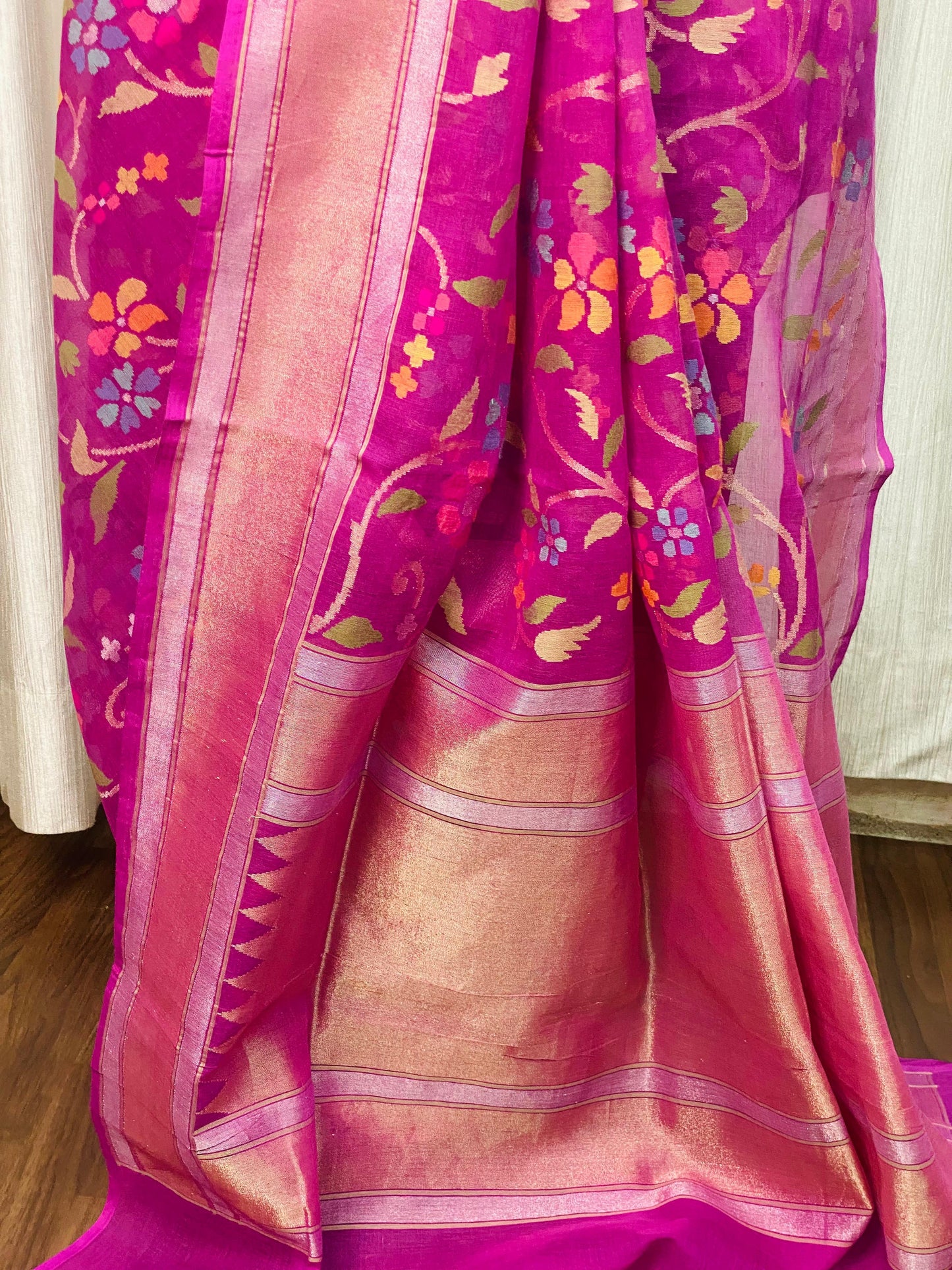 Pure Jamdani Handloom Saree Rani Pink (Jamdaniya)