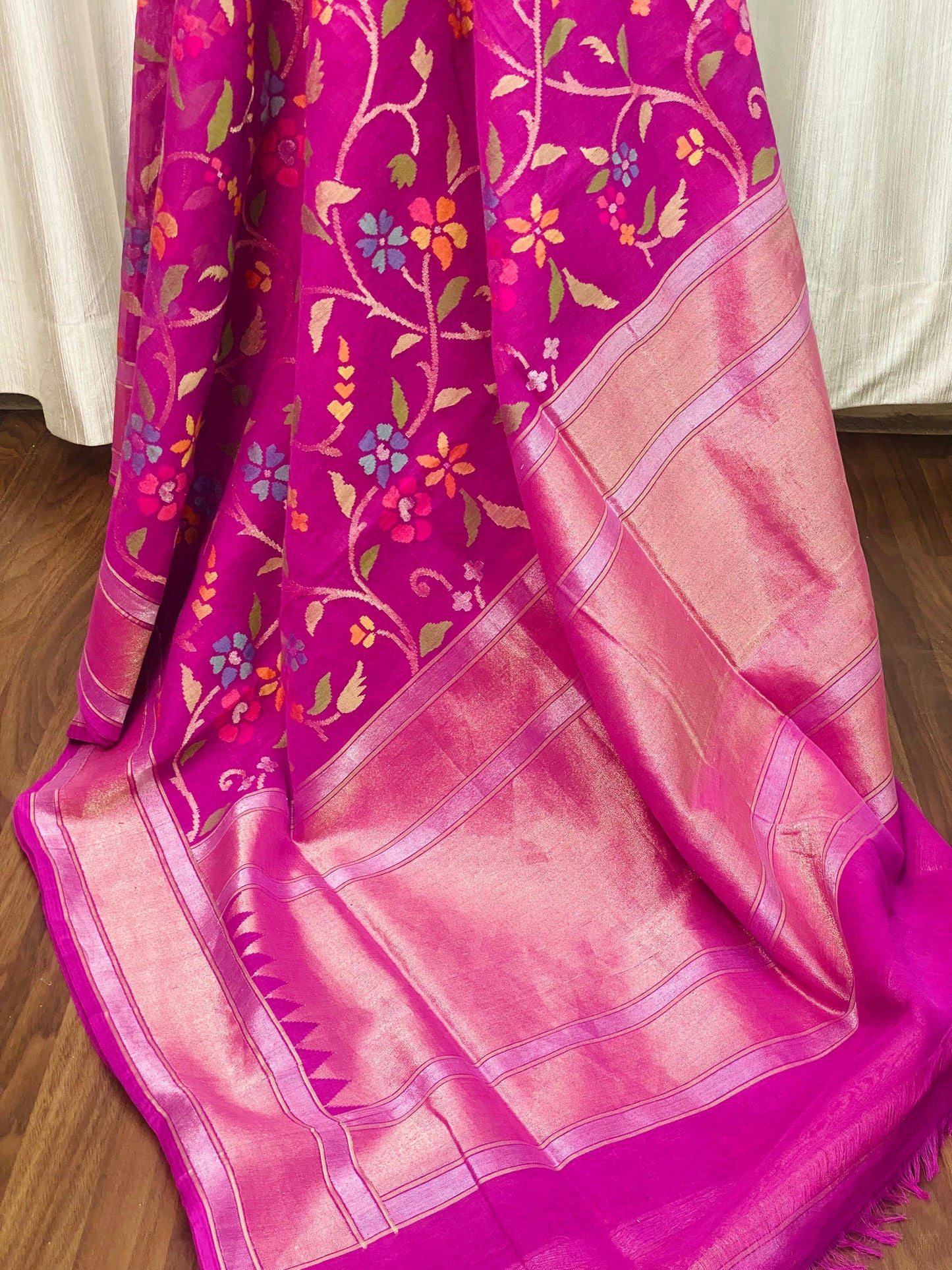 Pure Jamdani Handloom Saree Rani Pink (Jamdaniya)