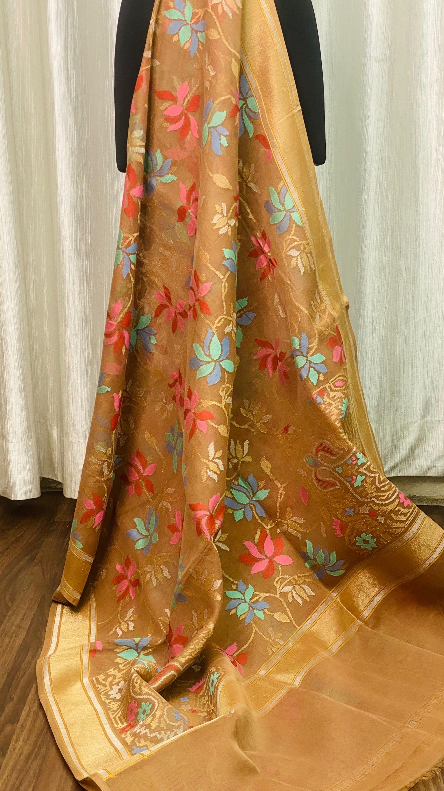 Pure Jamdani Handloom Saree Earthy Copper (Jamdaniya)