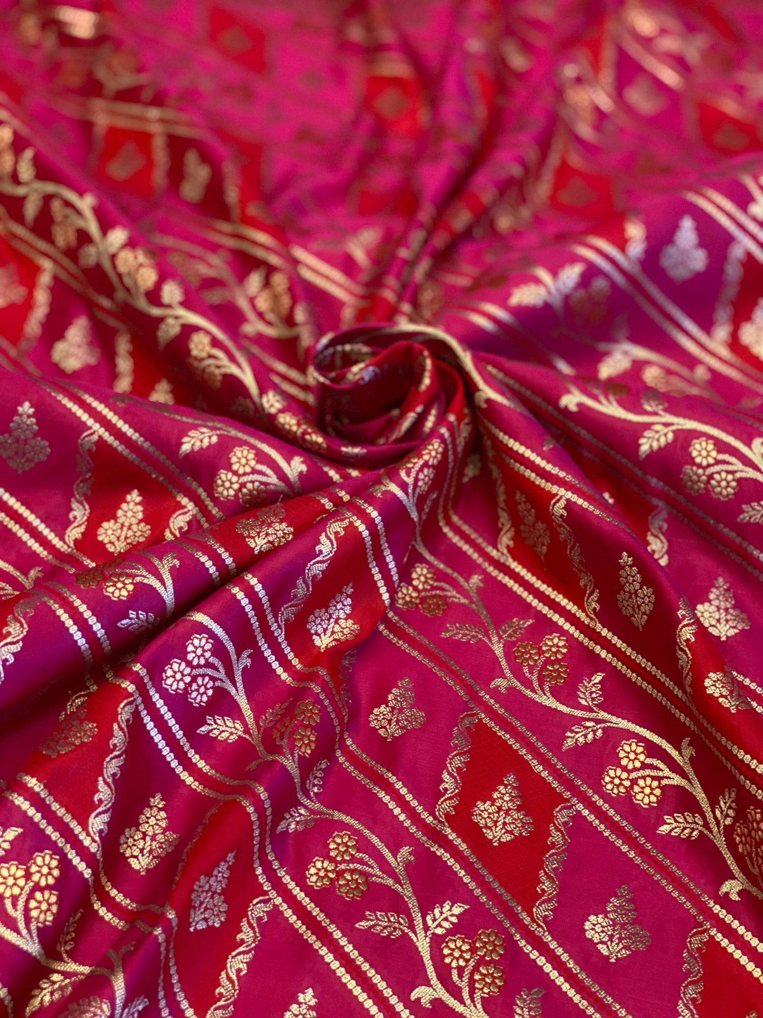 Pure Katan Noor-e-Nazaaka Saree