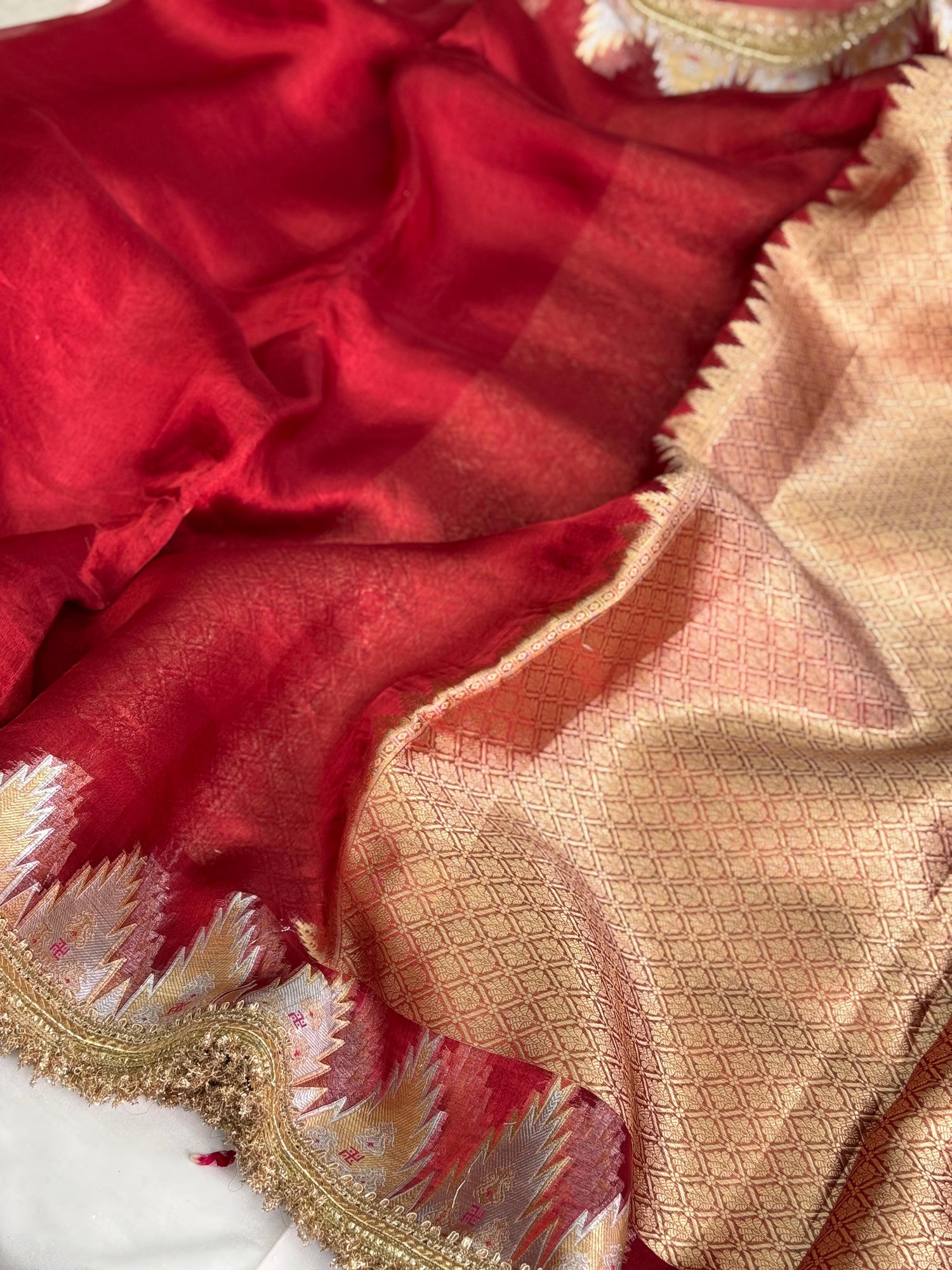 Pure Tissue Silk With Laces Zariyaan
