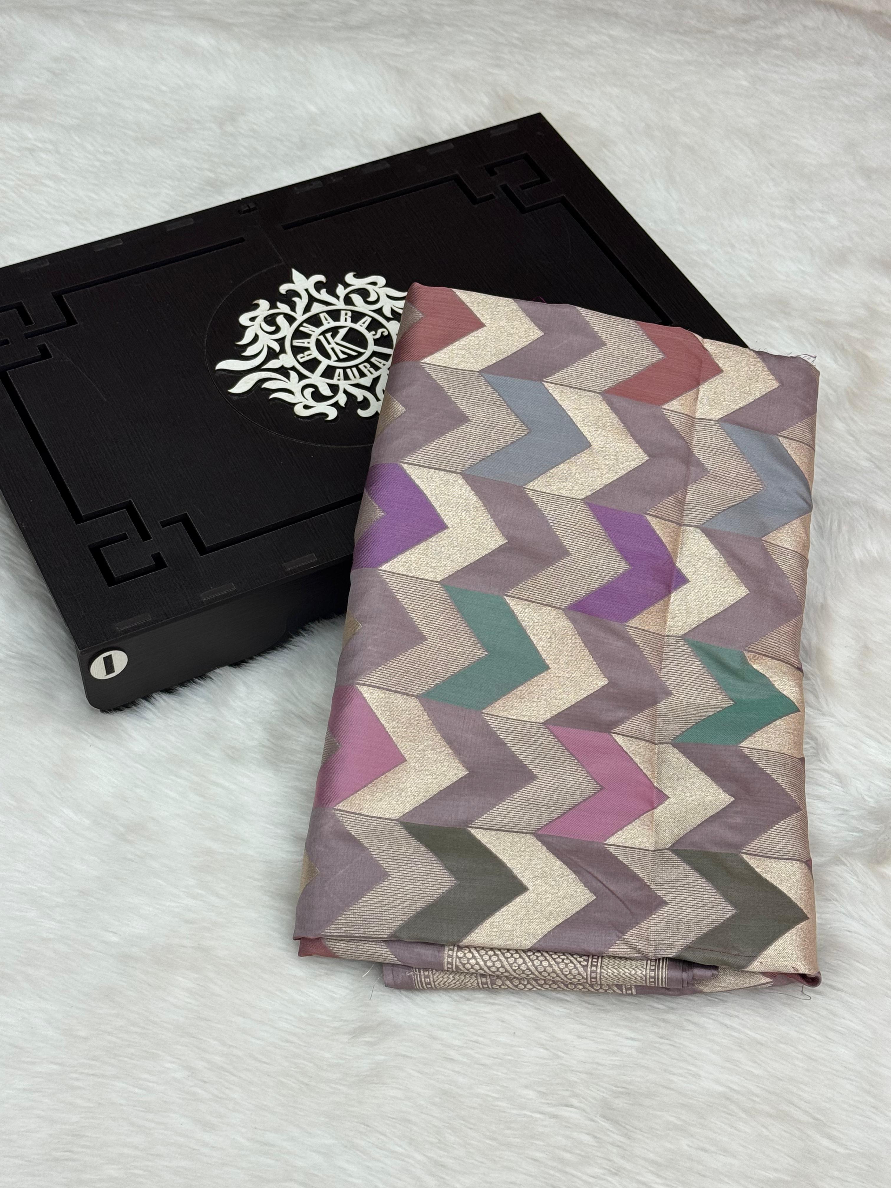 Pure Handloom Katan Silk Rangkaat Banarasi Saree