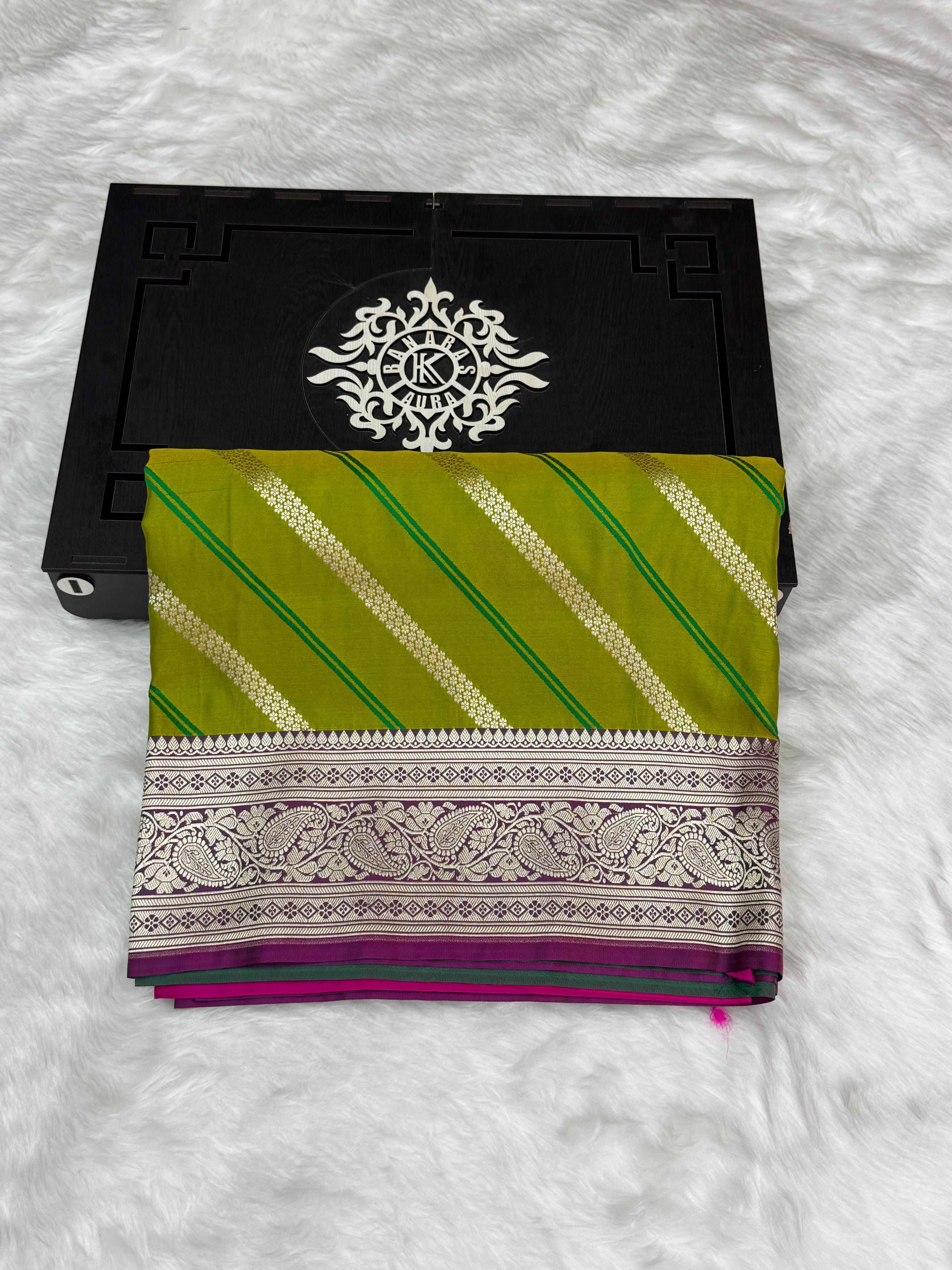 Banarasi Mashru Silk Rangkaat Saree with Contrast Border
