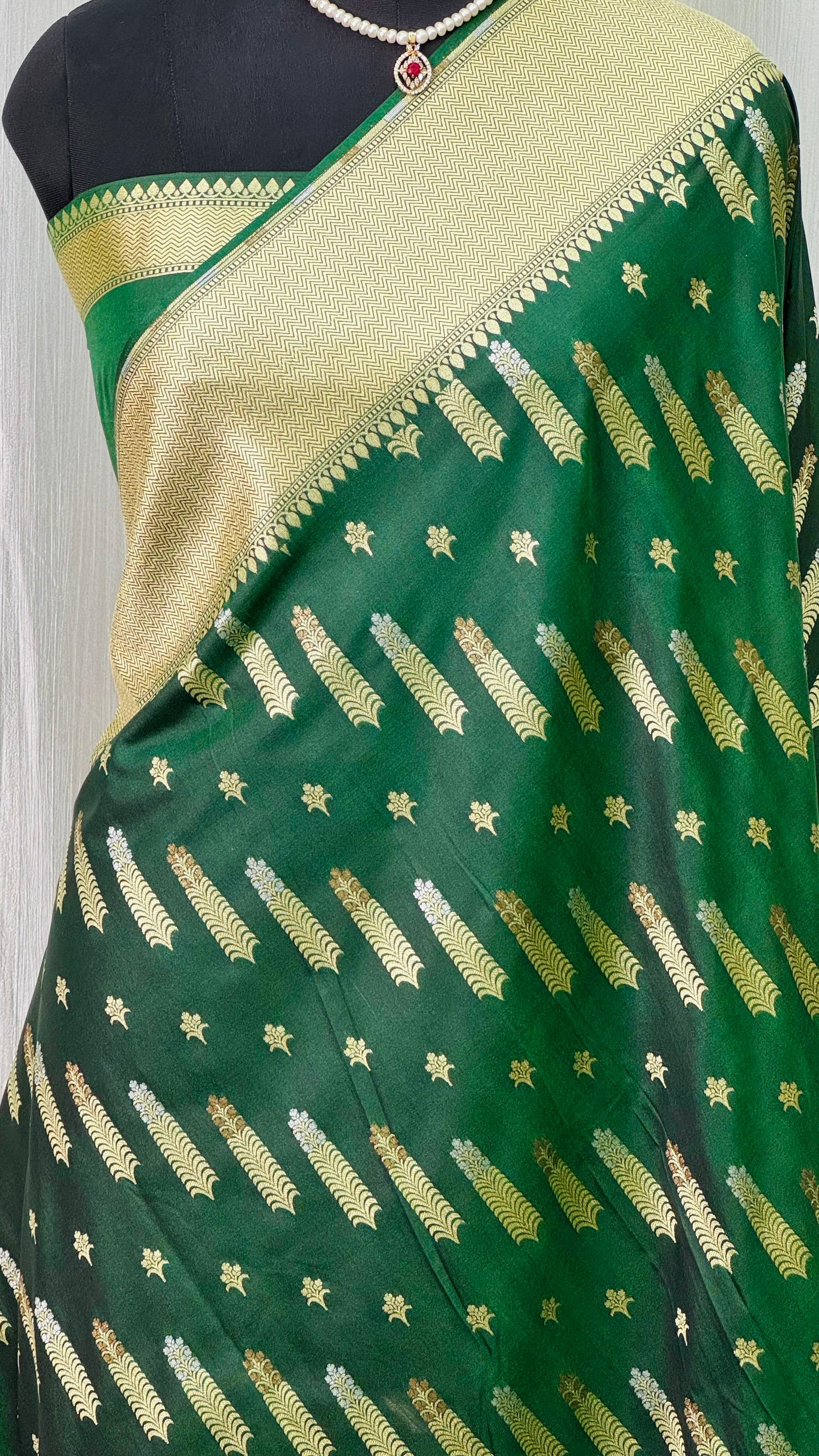 Banarasi Katan Silk Saree Deep Green