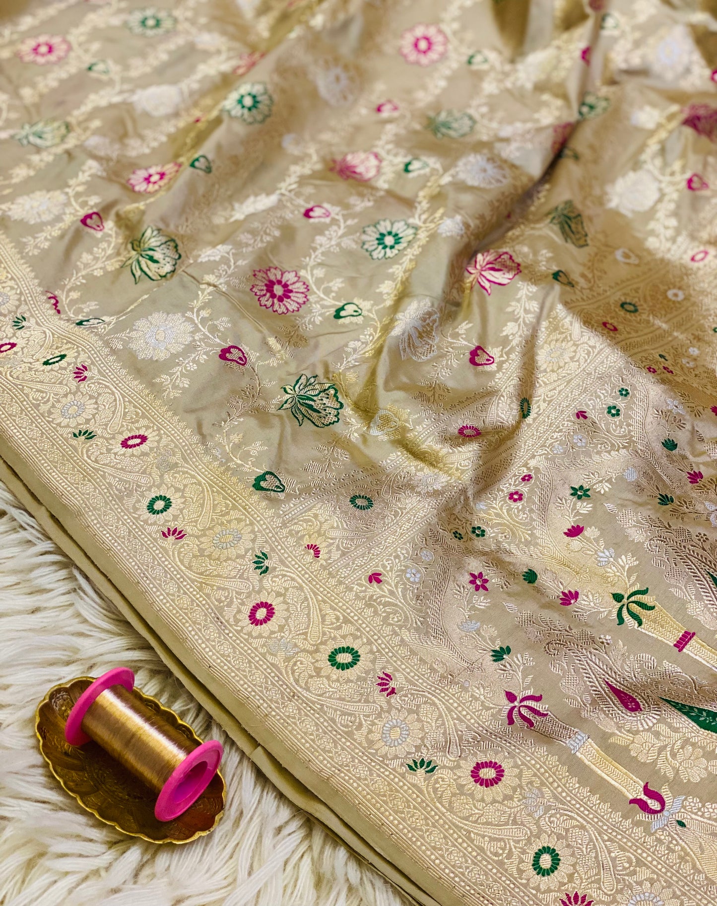 Pure Katan MeenaKari Jaal Saree Tussar (Noor-e-Nazaaka)