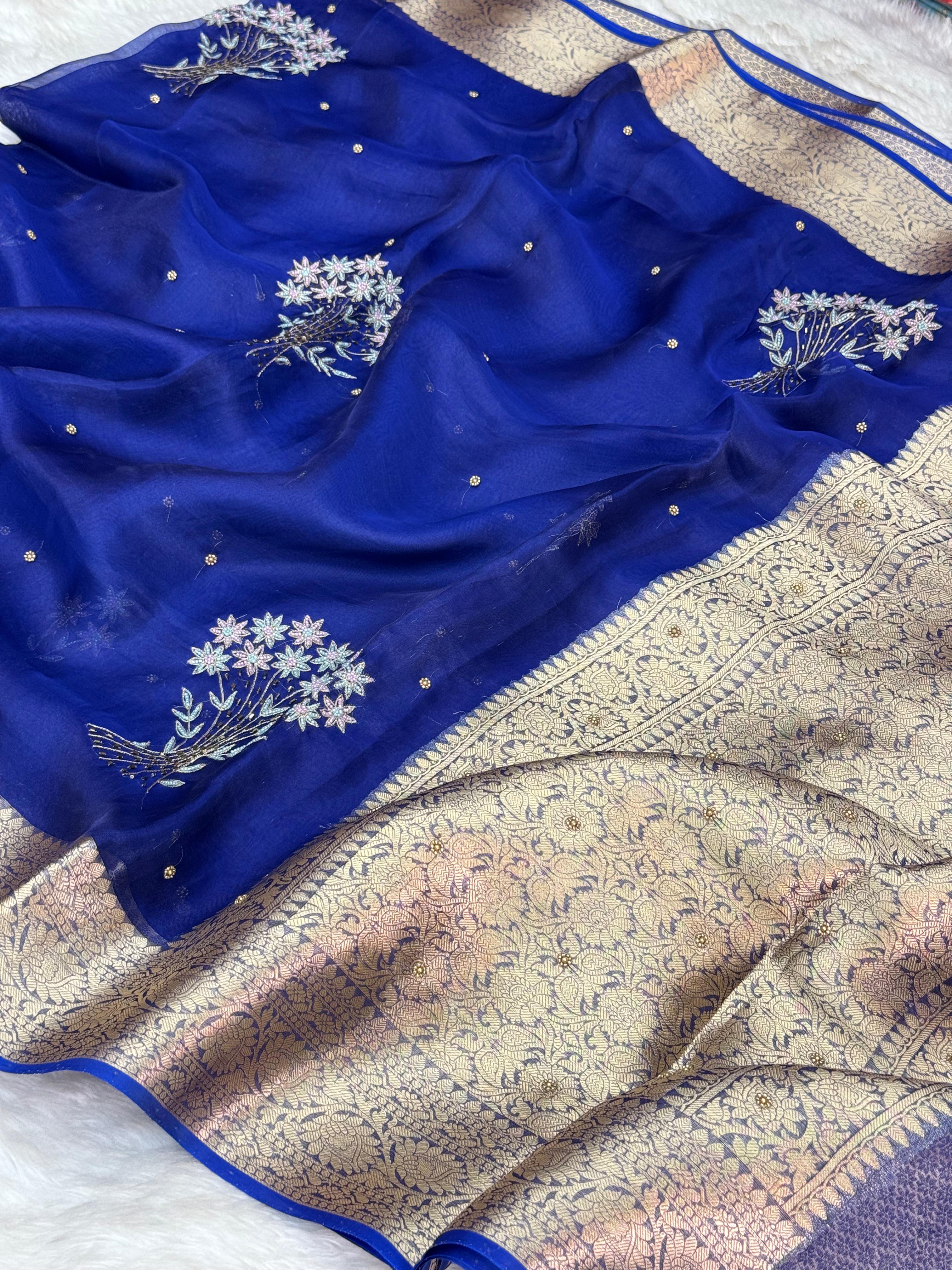 Pure Tissue Silk Banarasi Saree with Floral Bouquet Handwork