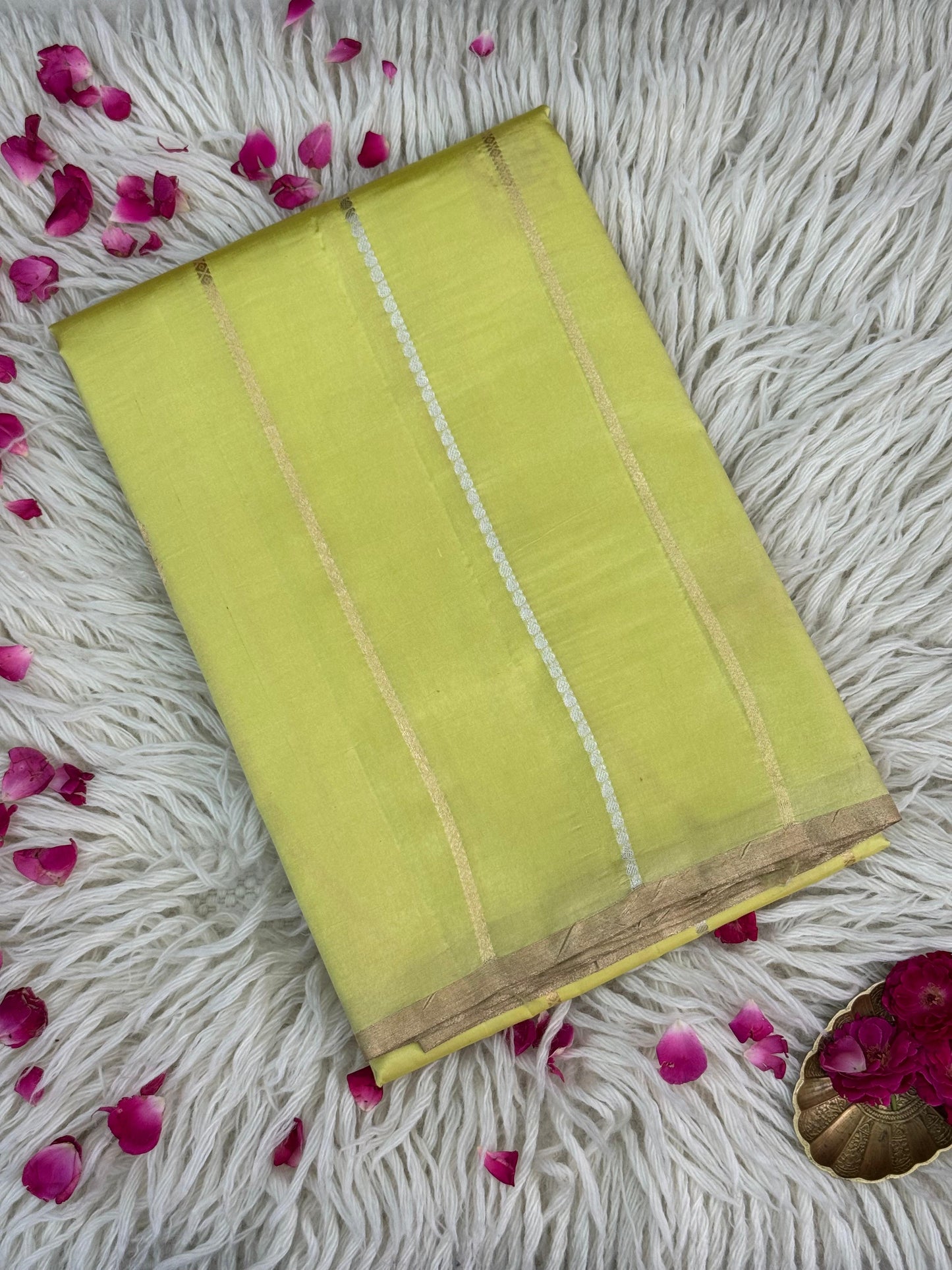 Pure Raw Mango Handloom Saree Lemon Yellow (Resham Aam)