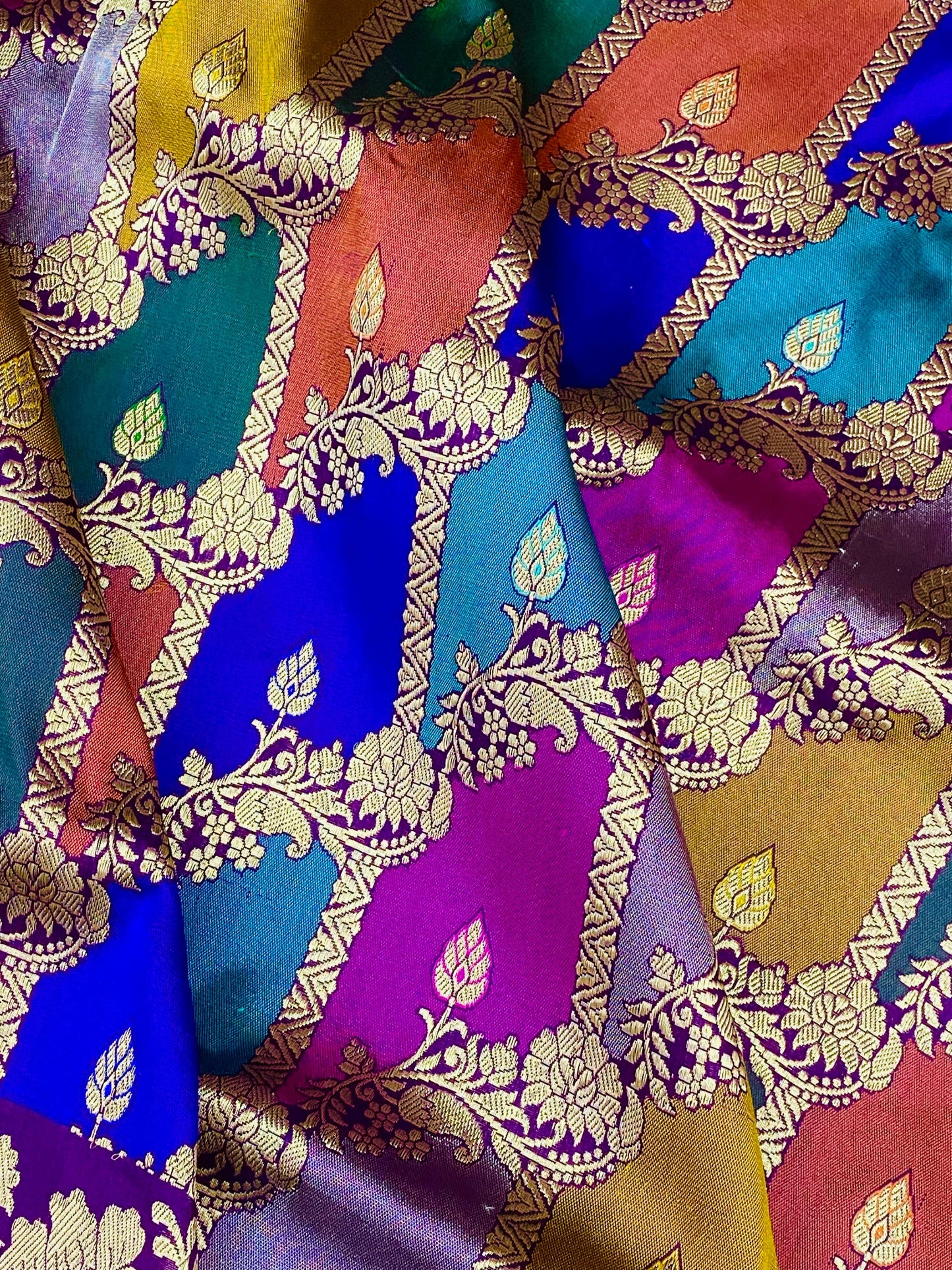 Pure Katan Rangkaat Saree